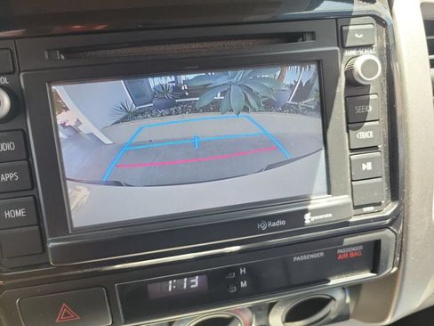 Used 2014 Toyota Tacoma 2WD Access Cab w/ SR5 Package image 29