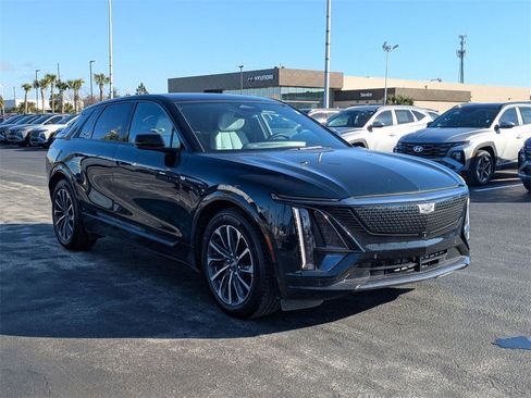 Used 2024 Cadillac Lyriq Sport w/ LPO, Floor Liner Package image 3