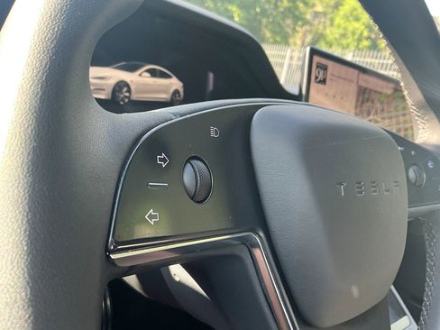 Used 2021 Tesla Model S Plaid AWD/4WD image 20