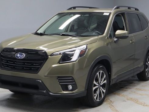 Used 2024 Subaru Forester Limited AWD/4WD image 8