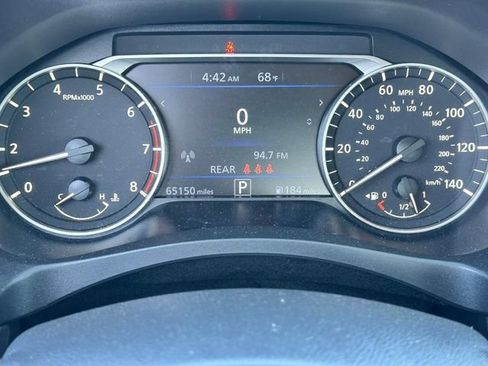 Used 2024 Nissan Altima 2.5 SV FWD image 24