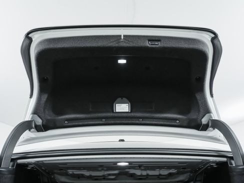 Used 2023 BMW 740i w/ Parking Assistance Package image 99