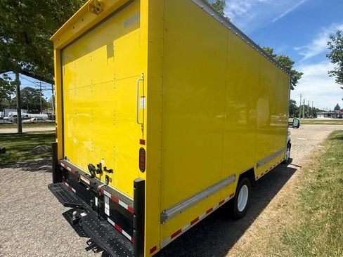 Used 2023 Ford E-350 and Econoline 350 Super Duty w/ Driver's Safety Package RWD image 8