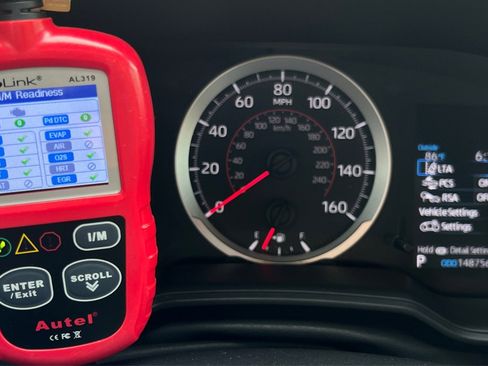 Used 2020 Toyota Corolla SE FWD image 10