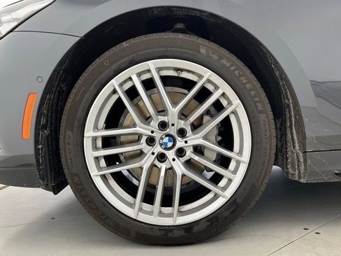 Certified 2025 BMW 530i w/ Premium Package RWD image 22
