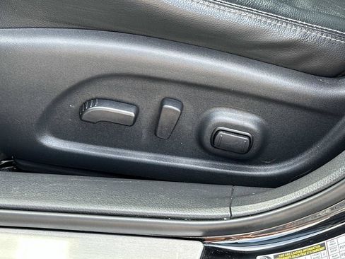 Used 2017 Nissan Altima 2.5 SL w/ Moonroof Package FWD image 23