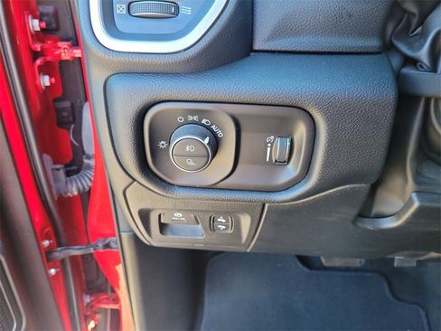 Used 2022 RAM 1500 Big Horn image 19