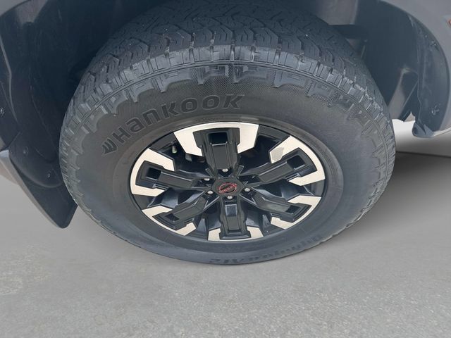 Used 2022 Nissan Frontier PRO-4X w/ Technology Package AWD/4WD image 10