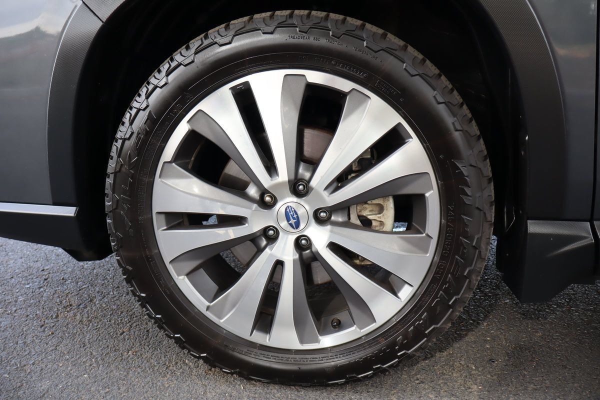 Used 2019 Subaru Ascent Limited w/ Popular Package #2 AWD/4WD image 44