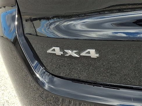 Used 2024 Jeep Compass Latitude w/ Convenience Group image 30