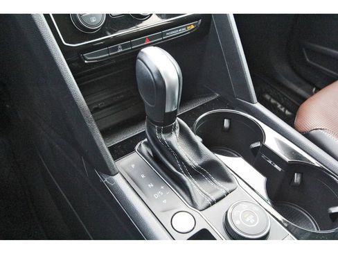 Used 2022 Volkswagen Atlas SEL Premium image 26