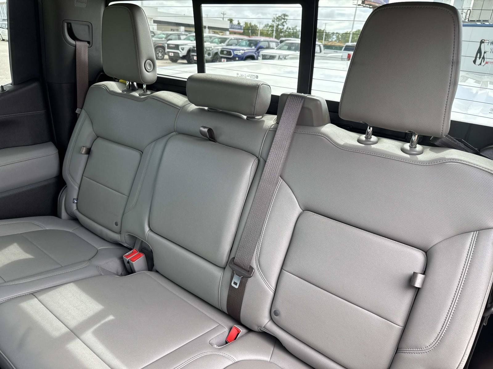 Used 2021 GMC Sierra 1500 SLT w/ SLT Premium Package AWD/4WD image 17