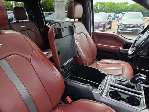 Used 2019 Ford F150 Platinum w/ Equipment Group 701A Luxury AWD/4WD image 38
