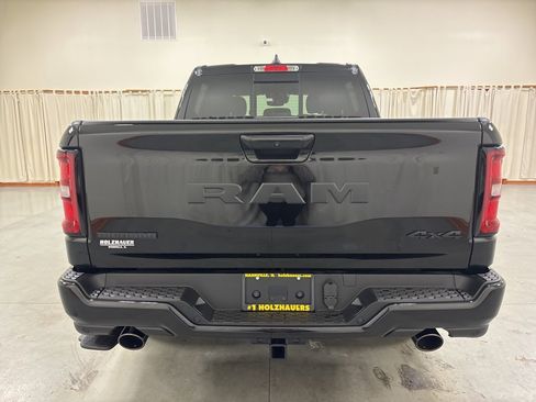 New 2026 RAM 1500 4x4 Crew Cab image 7