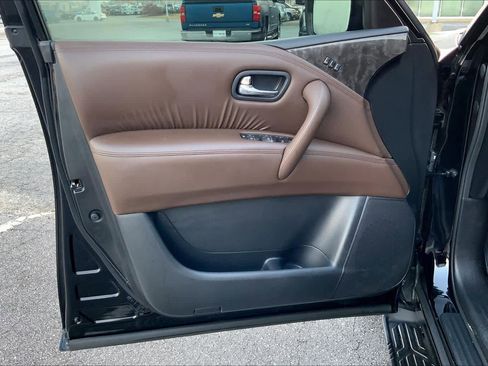 Used 2022 Nissan Armada Platinum w/ Captain's Chairs Package image 21