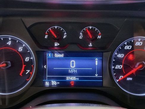 Used 2021 Chevrolet Camaro LT w/ Wild Cherry Design Package 1 RWD image 11