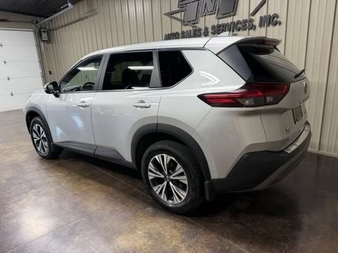 Used 2023 Nissan Rogue SV AWD/4WD image 5
