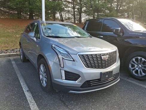 Used 2023 Cadillac XT5 Premium Luxury image 3