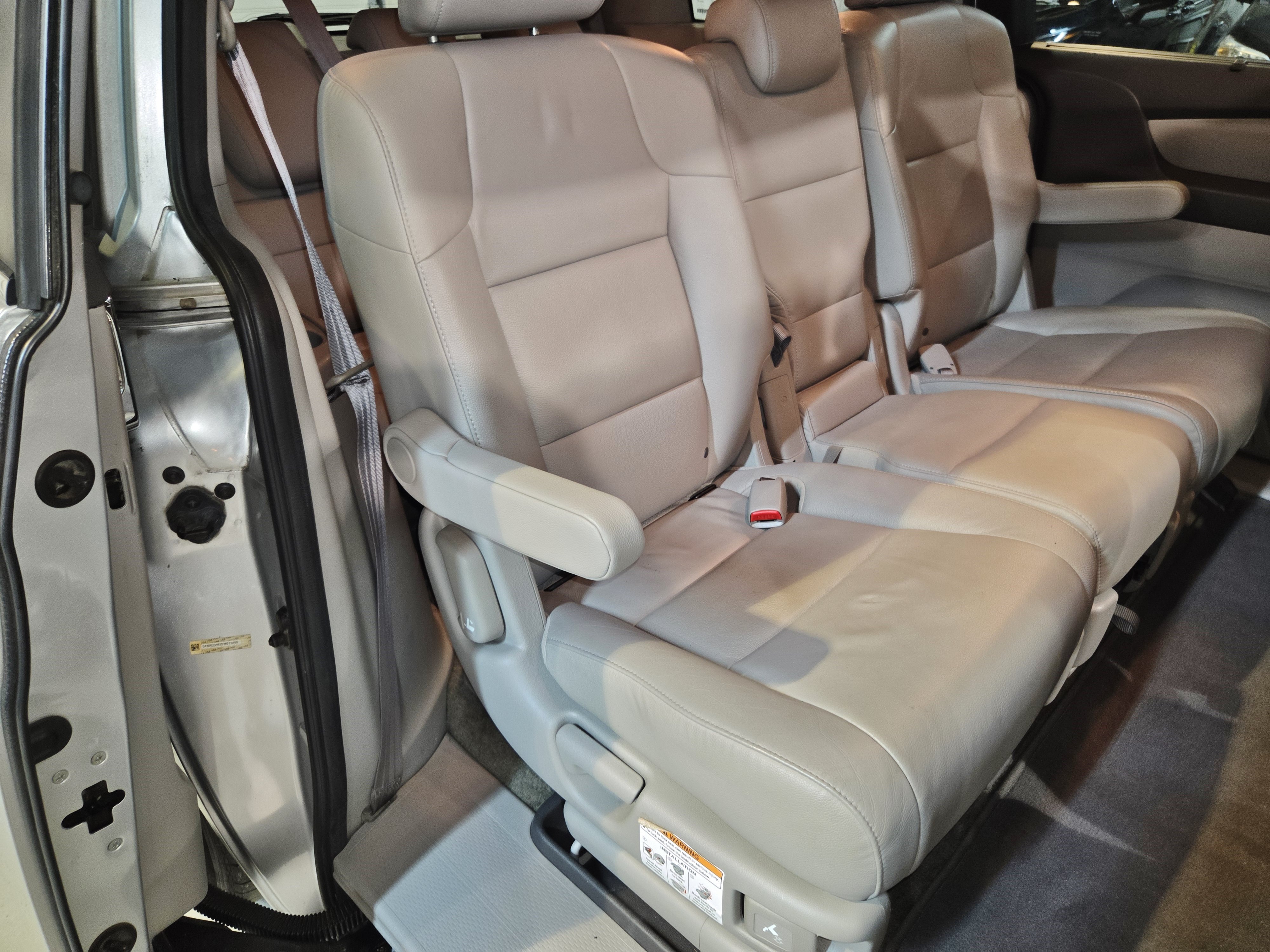Used 2015 Honda Odyssey EX-L image 25