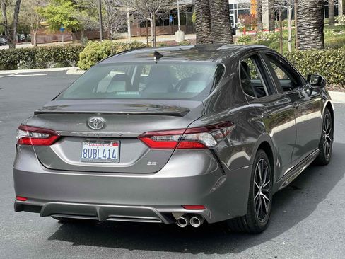 Used 2021 Toyota Camry SE w/ Convenience Package image 70