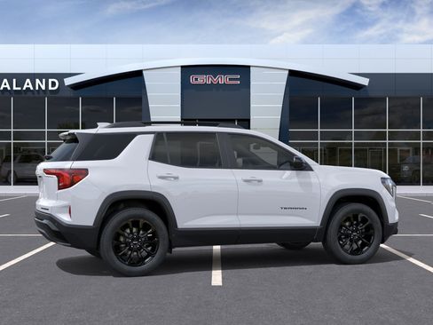 New 2027 GMC Terrain Elevation w/ Elevation Premium Package AWD/4WD image 5