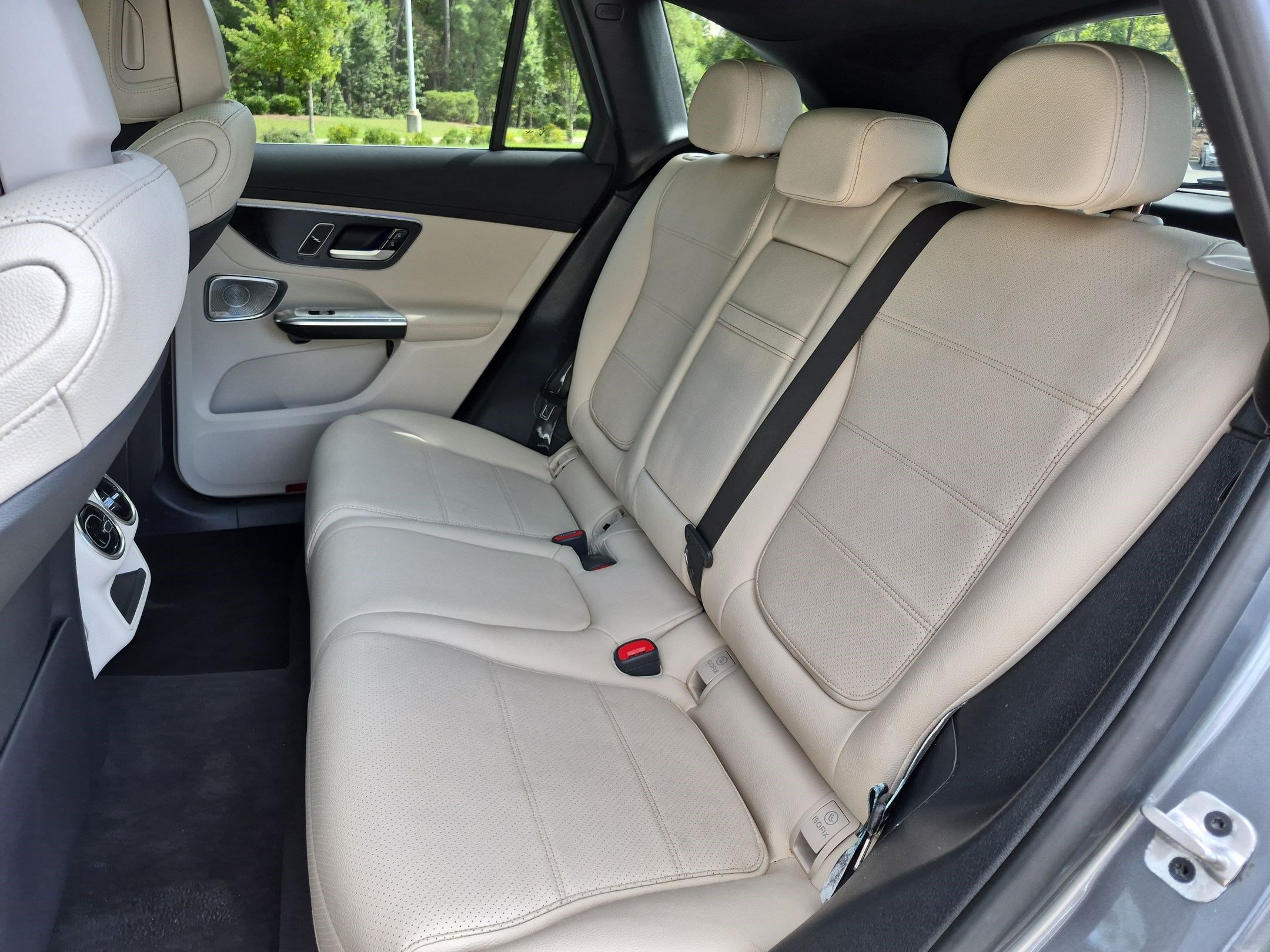 Certified 2023 Mercedes-Benz GLC 300 4MATIC w/ Exclusive Trim Package image 30