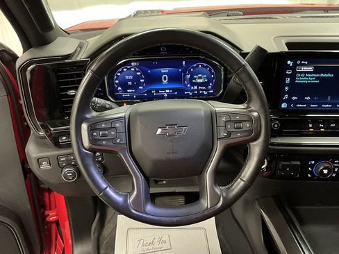Used 2024 Chevrolet Silverado 2500 ZR2 AWD/4WD image 12