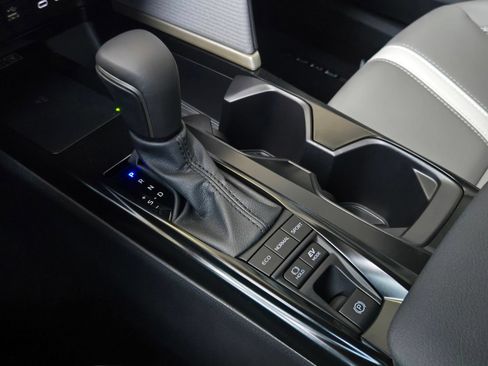 Certified 2026 Toyota Camry SE w/ Convenience Package FWD image 16