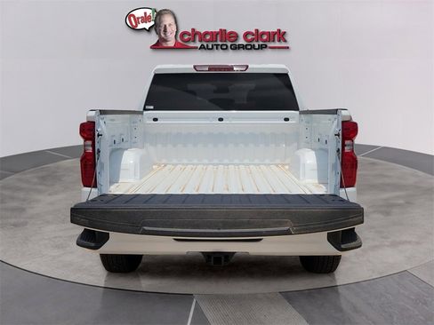 Used 2025 Chevrolet Silverado 1500 Custom image 5
