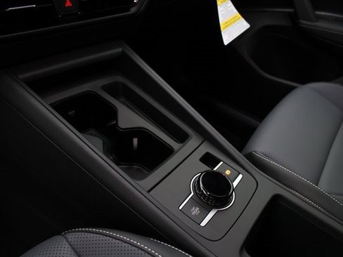 New 2026 Volkswagen Tiguan SE image 8