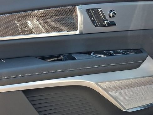 Certified 2026 Cadillac Vistiq Sport AWD/4WD image 12