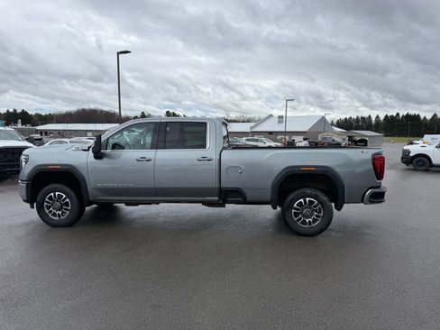 Used 2024 GMC Sierra 3500 SLE w/ SLE Convenience Package image 9