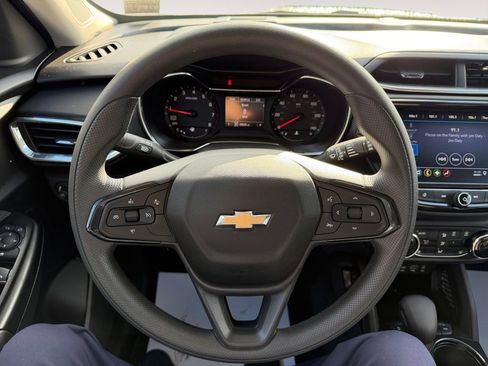 Used 2023 Chevrolet TrailBlazer LT w/ Convenience Package image 15