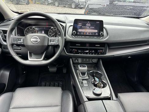 Used 2026 Nissan Rogue SV w/ SV Premium Package AWD/4WD image 10