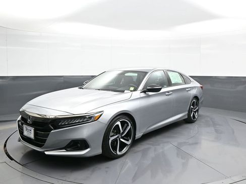 Used 2022 Honda Accord Sport image 1