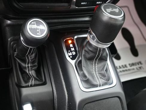 Used 2023 Jeep Wrangler Unlimited Sahara w/ Cold Weather Group AWD/4WD image 12