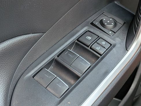 Used 2024 Toyota RAV4 XLE FWD image 22