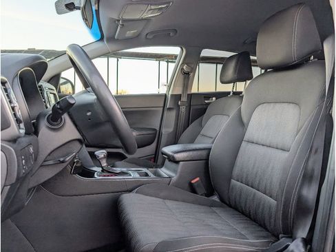 Used 2017 Kia Sportage LX image 14