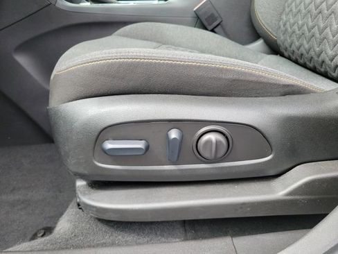 Certified 2024 Chevrolet Equinox LT w/ LPO, Floor Liner Package FWD image 24
