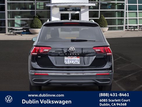Used 2023 Volkswagen Tiguan SE image 5