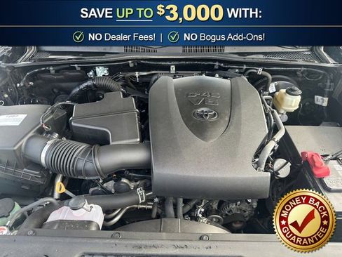 Used 2022 Toyota Tacoma Limited w/ Nightshade Package AWD/4WD image 25
