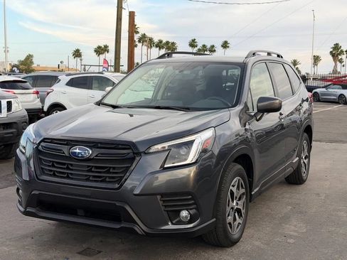 Used 2022 Subaru Forester Premium w/ Popular Package #1 AWD/4WD image 1