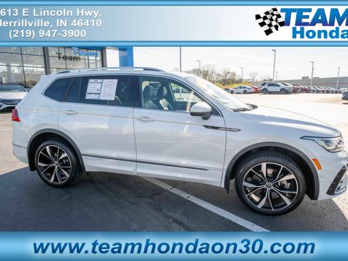 Used 2024 Volkswagen Tiguan SEL R-Line image 1