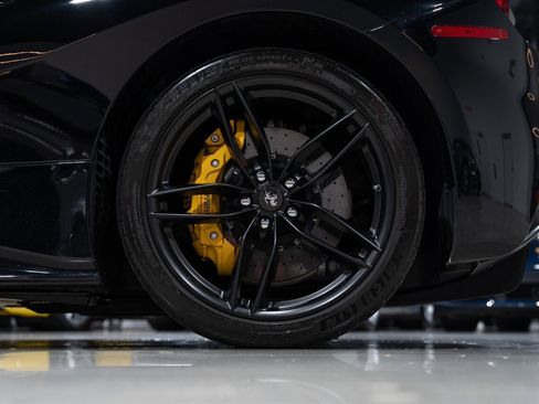 Used 2018 Ferrari 488 Spider image 48
