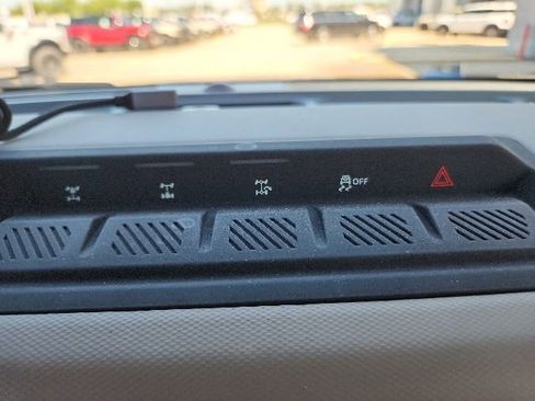 Used 2022 Ford Bronco Wildtrak AWD/4WD image 30