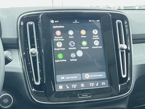 New 2026 Volvo XC40 B5 Core AWD/4WD image 18