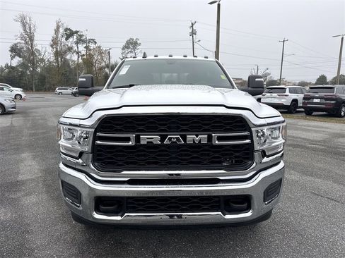Used 2024 RAM 3500 Tradesman w/ Chrome Appearance Group image 8