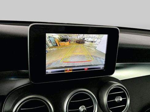 Certified 2018 Mercedes-Benz GLC 300 4MATIC image 26