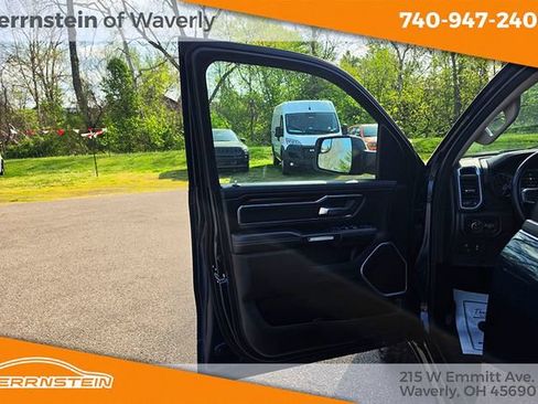 Used 2022 RAM 1500 Laramie AWD/4WD image 14