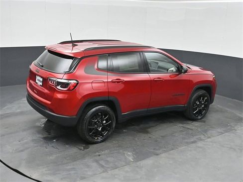 New 2026 Jeep Compass Latitude image 30